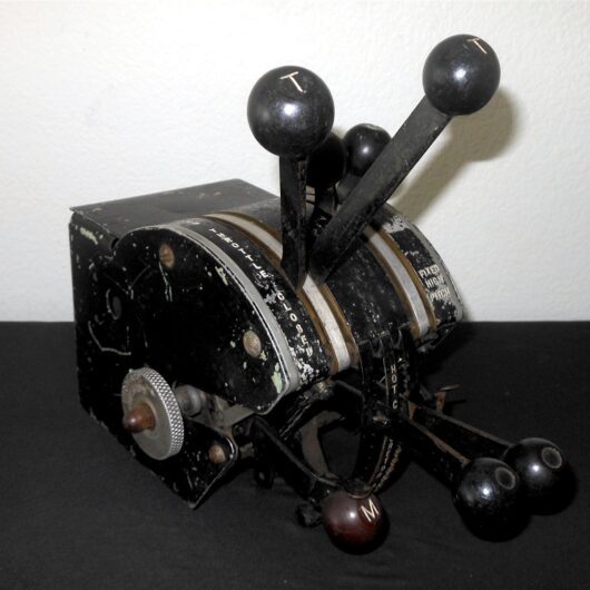 WW2 US Army / RCAF Aircraft - THROTTLE CONTROLS - AT-17 / UC-78 BOBCAT - NICE!