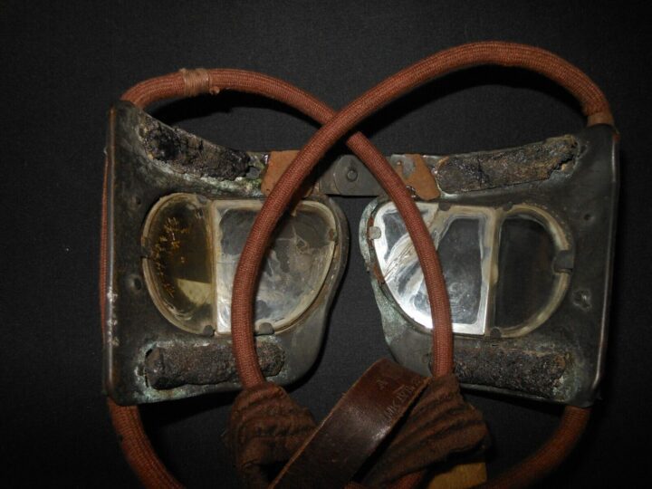 WW II British ROYAL AIR FORCE RAF - MK. IV A  PILOT FLIGHT GOGGLES - NICE! - Image 5