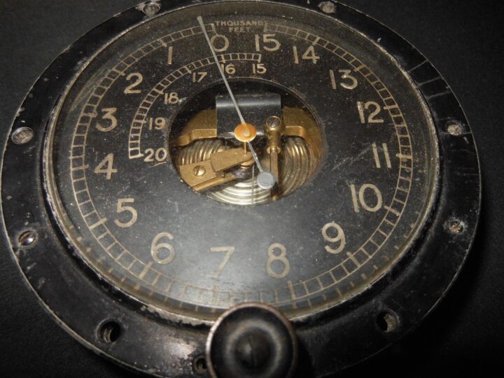 WW1 / WW2 British RFC RAF - ZENITH MARK V AIRCRAFT ALTIMETER - SOPWITH - RARE! - Image 5