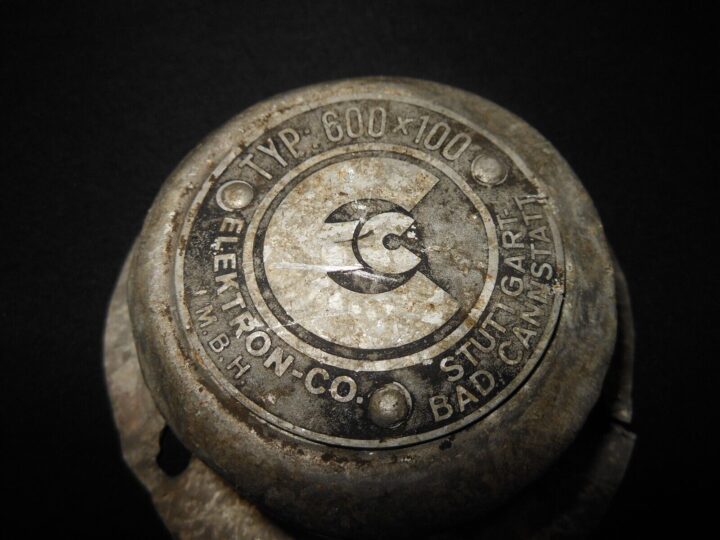 WW2 German Luftwaffe Aircraft - WHEEL HUB CAP - Focke-Wulf Fw44 Stieglitz - RARE - Image 4