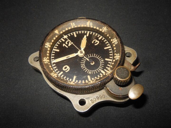 WW2 German Luftwaffe Borduhr - JUNGHANS COCKPIT CLOCK - 3rd MODEL - VERY NICE!