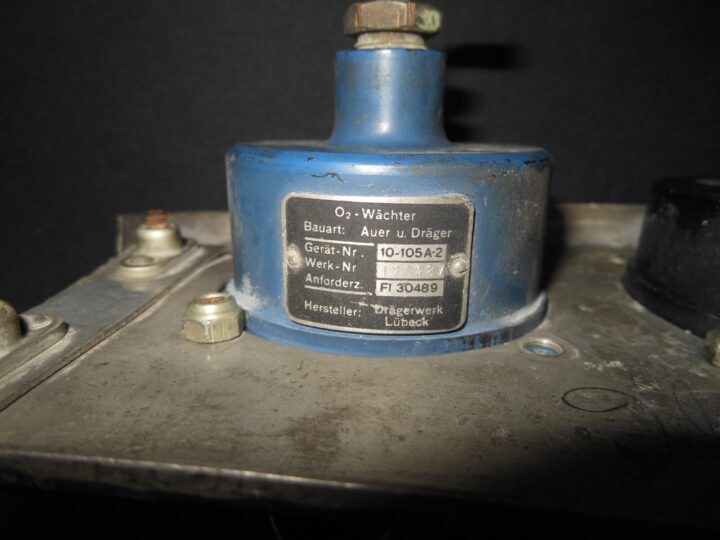 WW2 German Luftwaffe Sauerstoff Anlage - OXYGEN SYSTEM PANEL - Ju87 D - RARE! - Image 8