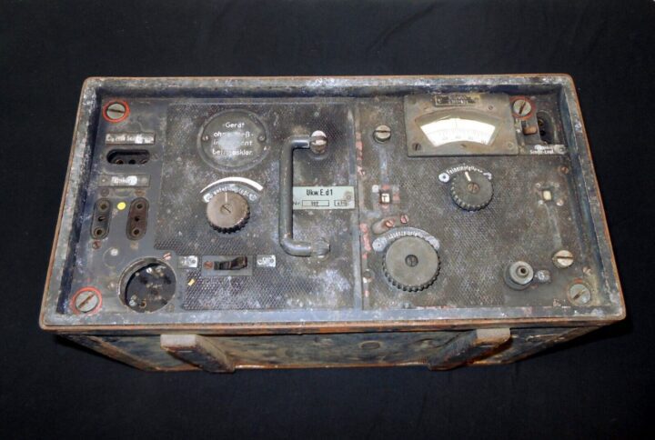 WW2 German Luftwaffe Ukw.E.d1 Empfänger - AIRCRAFT COMMUNICATION RECEIVER - Fu7 - Image 7