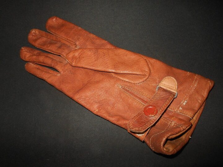 WW2 Imperial Japanese Army - PILOT & PARATROOPER GLOVES - VERY RARE! - Image 4