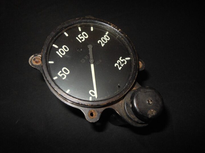 WW2 Imperial Japanese Navy - MODEL 2 FUEL GAUGE - J2M RAIDEN - VERY RARE!