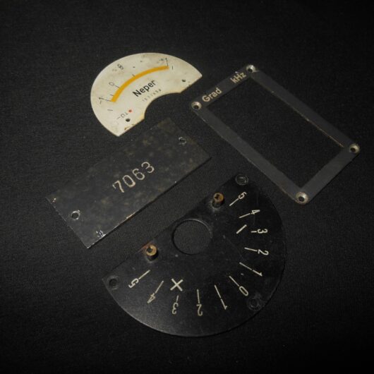 WW II German LW WH KM FuG Funkgerat - RADIO DATA PLATE SET #26 - TORN KWE PANZER