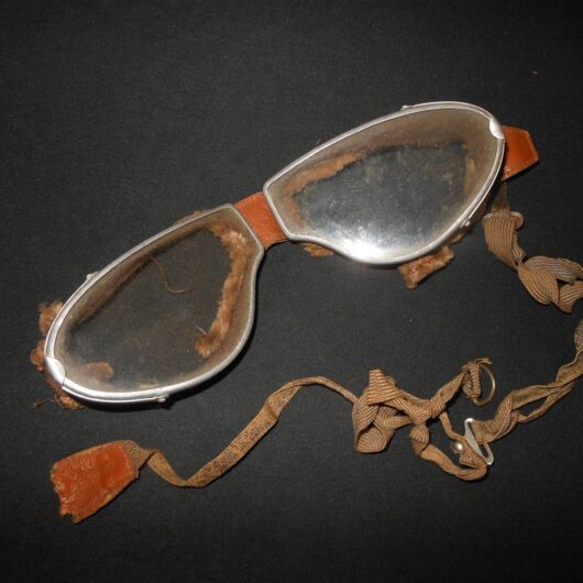 WW1 Imperial German / Prussian Fliegertruppe - FOLDING PILOT GOGGLES - NICE!