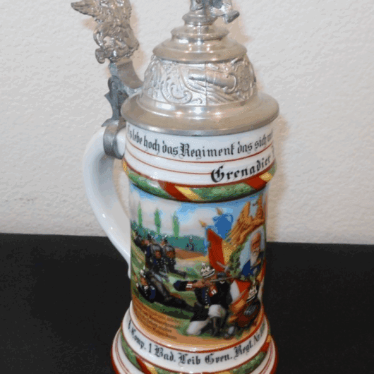 WW1 Imperial Prussian Army - REGIMENTAL STEIN - 8 COMP GREN REGT NR.10 KARLSRUHE