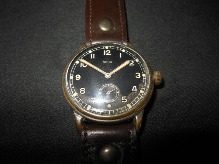 WW2 German Fallschirmjager Dienstuhr - PERSONAL SERVICE WATCH - BERG - NICE! - Image 3