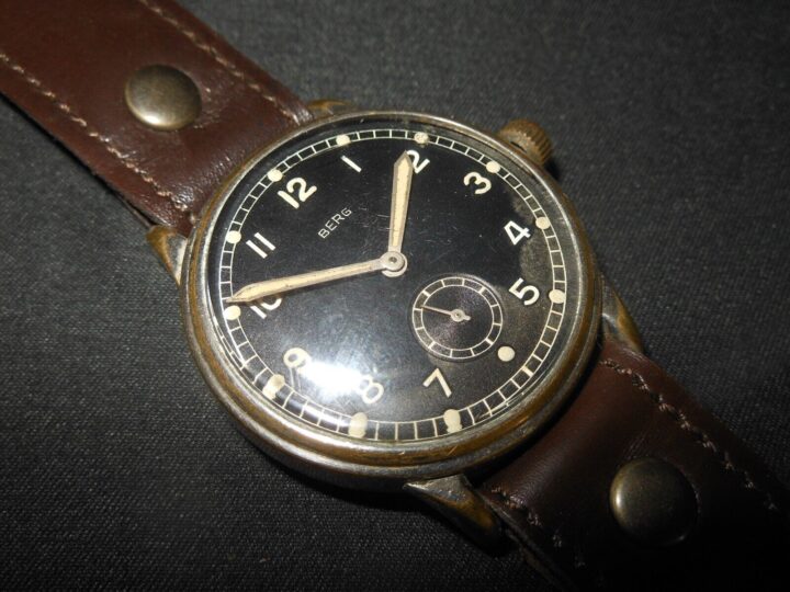 WW2 German Fallschirmjager Dienstuhr - PERSONAL SERVICE WATCH - BERG - NICE!