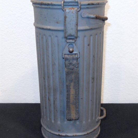 WW2 German Kriegsmarine Gasmaske Blechbüchse - M38 GAS MASK CANISTER - SUPERB!