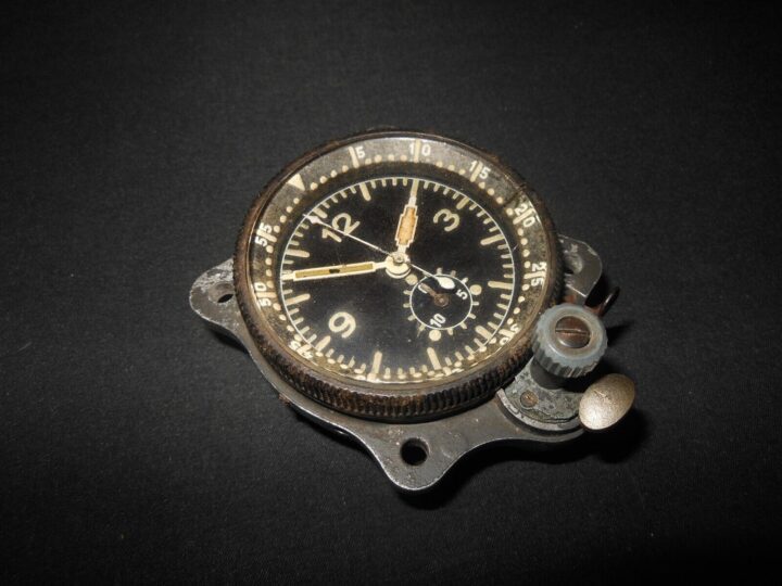 WW2 German Luftwaffe Borduhr - JUNGHANS COCKPIT CLOCK - 5th MODEL - VERY NICE!