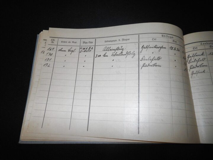 WW2 German Luftwaffe Flugbuch - FLIGHT LOG BOOK #1 - FLIGHT INSTRUCTOR - RARE! - Image 10