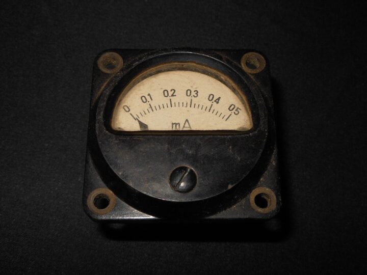 WW2 German Wehrmacht - ELECTRICAL AMMETER - RADIO EQUIPMENT - RARE! - Image 3