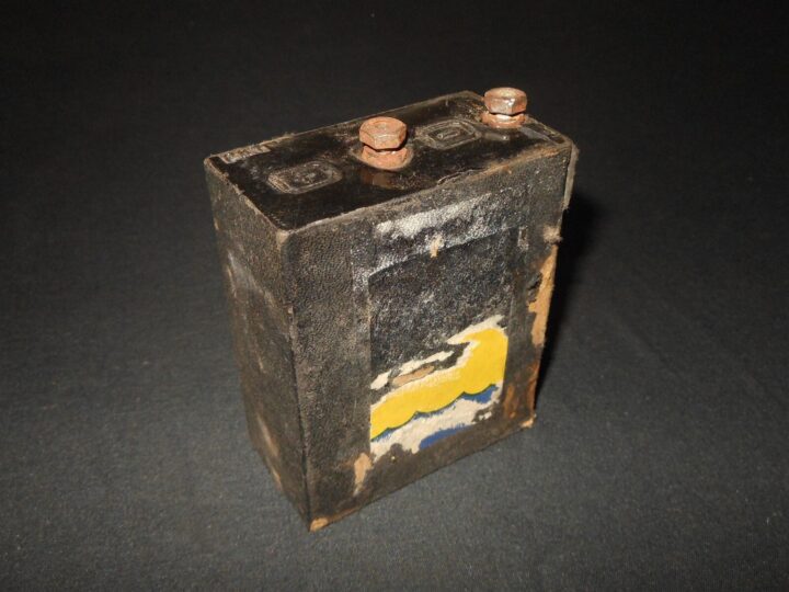 WW2 Imperial Japanese Navy / Army - TYPE 92 FIELD TELEPHONE BATTERY - RARE!