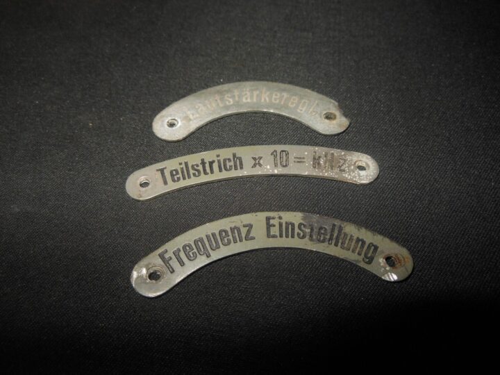 WW II German LW WH KM FuG Funkgerat - RADIO DATA PLATE SET #10 - TORN KWE PANZER