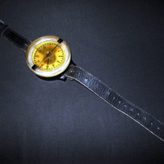 WW2 German Luftwaffe AK39 Wrist Compass - Fl. 23235-1 - 2nd Model - VERY NICE!