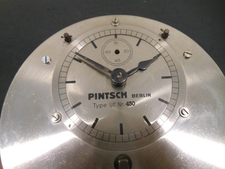 WW2 German Luftwaffe Aircraft - PINTSCH MORSE CODE RADIO ROOM CLOCK - VERY RARE! - Image 4