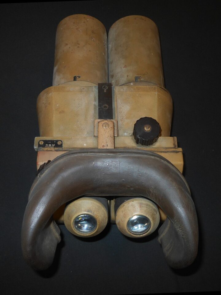 WW2 German Luftwaffe D.F. 10x80 Flak Fernrohr - AIRCRAFT SPOTTING BINOCULARS - Image 11