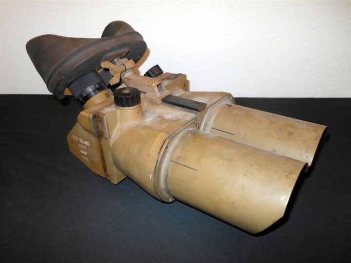 WW2 German Luftwaffe D.F. 10x80 Flak Fernrohr - AIRCRAFT SPOTTING BINOCULARS