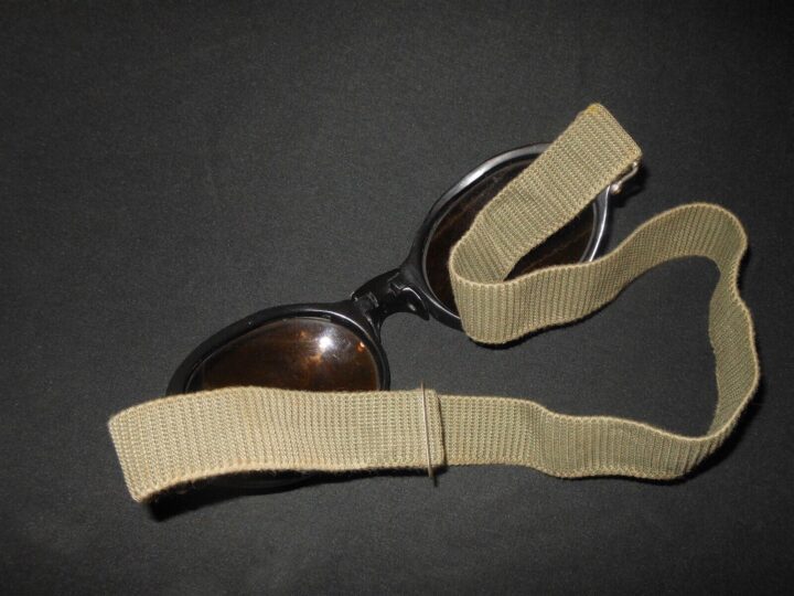 WW2 German Luftwaffe Nitsche u. Gunther - SPLINTER-PROOF PILOT GOGGLES - NICE! - Image 4