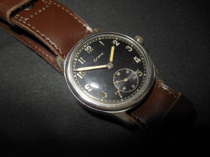 WW2 German Wehrmacht Dienstuhr - PERSONAL SERVICE WATCH - GRANA - PUBLISHED!