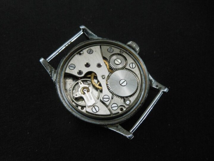 WW2 German Wehrmacht Dienstuhr - PERSONAL SERVICE WATCH - GUSTONIA - PUBLISHED! - Image 7