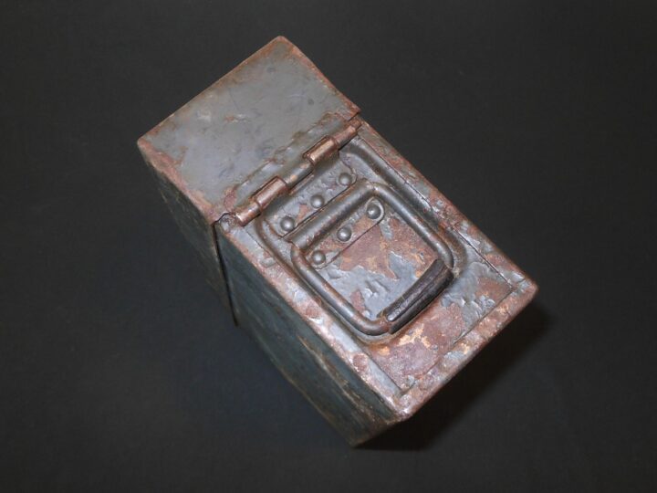 WW2 German Wehrmacht Patronenkasten 34 - STEEL STORAGE BOX / CAN - NICE! - Image 5