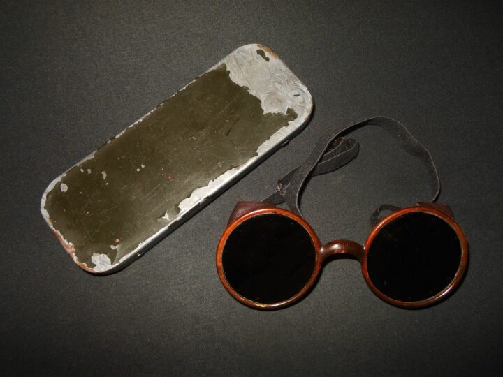 WW2 German Wehrmacht Schutzbrille - MG34/42 GUNNER SUNGLASSES / GOGGLES - RARE!