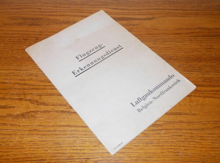 WW II German Air Force - AXIS / ALLIED AIRCRAFT RECOGNITION HANDBOOK - RARE!