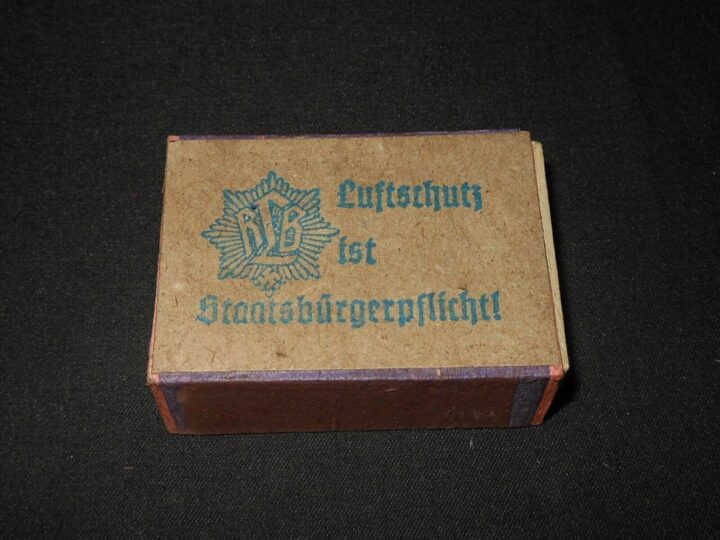 WW II German Army - SMOKING PIPE / CIGARETTE MATCHES & BOX #6 - VERY RARE! - Image 3