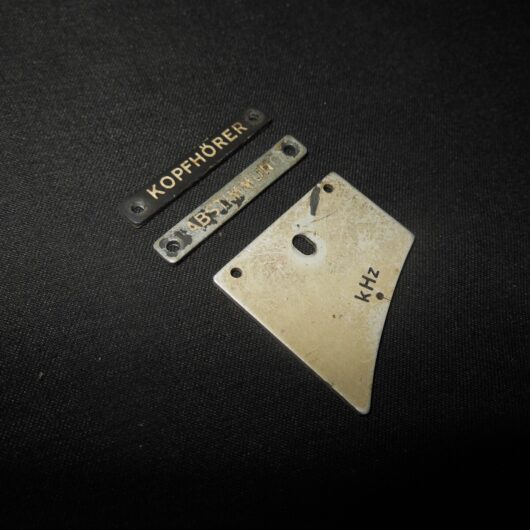 WW II German LW WH KM FuG Funkgerat - RADIO DATA PLATE SET #2 - TORN KW.E PANZER