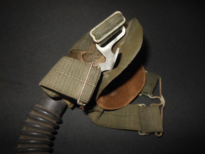 WW2 German Luftwaffe Aircraft 10-67 Sauerstoffmaske - PILOT OXYGEN MASK - RARE! - Image 3