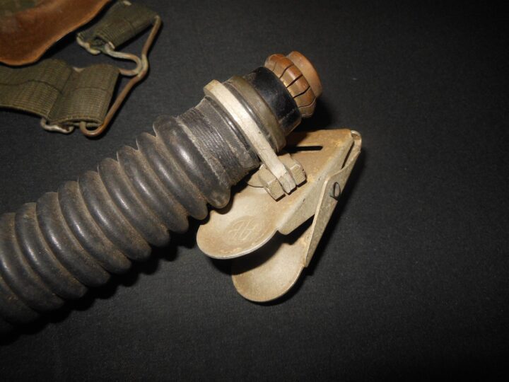 WW2 German Luftwaffe Aircraft 10-67 Sauerstoffmaske - PILOT OXYGEN MASK - RARE! - Image 5