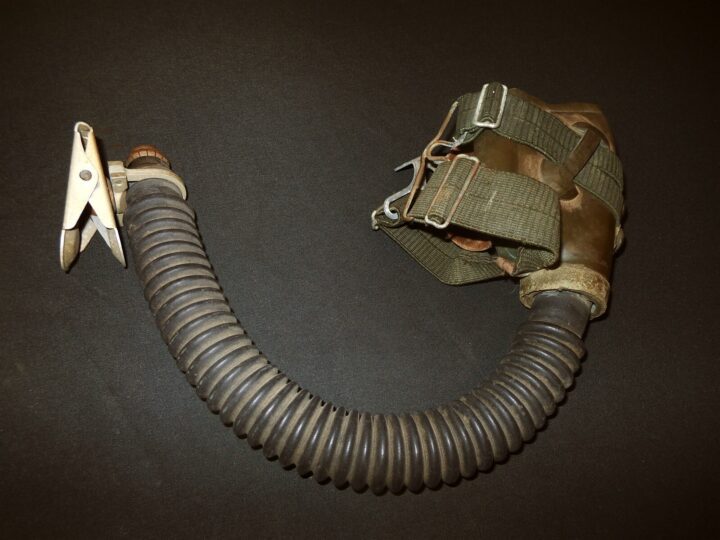 WW2 German Luftwaffe Aircraft 10-67 Sauerstoffmaske - PILOT OXYGEN MASK - RARE! - Image 6