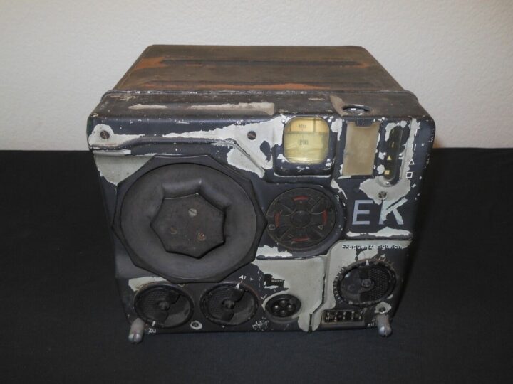 WW2 German Luftwaffe Aircraft - E10K SHORT WAVE RADIO - Ju88 He111 - NICE! - Image 3