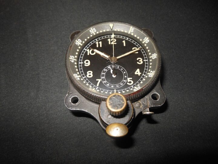 WW2 German Luftwaffe Borduhr - JUNGHANS COCKPIT CLOCK - 3rd MODEL - Ju88 - RARE! - Image 3