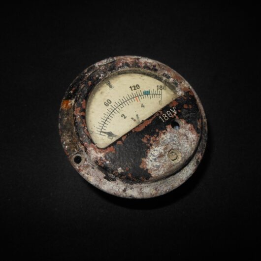 WW2 German Wehrmacht - ELECTRICAL VOLTMETER - RADIO EQUIPMENT - RARE!