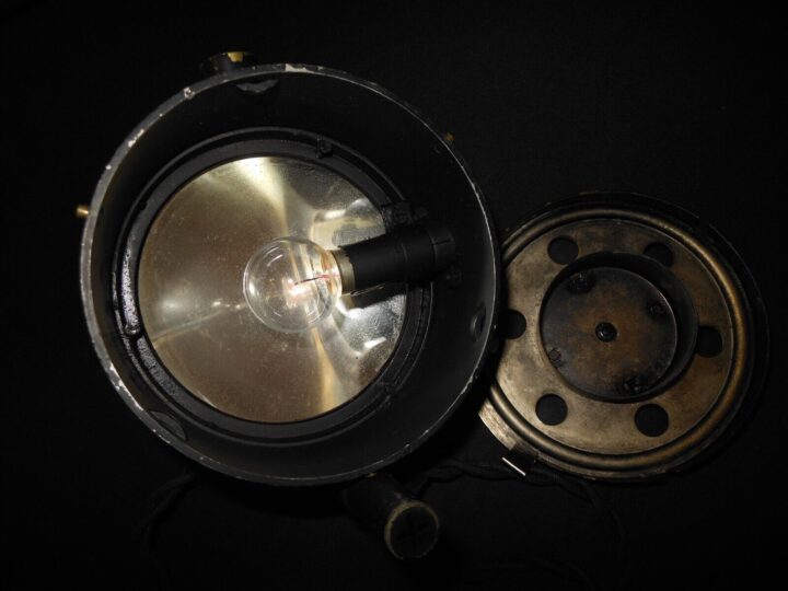 WW2 German Wehrmacht ZG6-01 Lichtmorsegerät - MORSE CODE SIGNAL LAMP - VERY RARE - Image 16