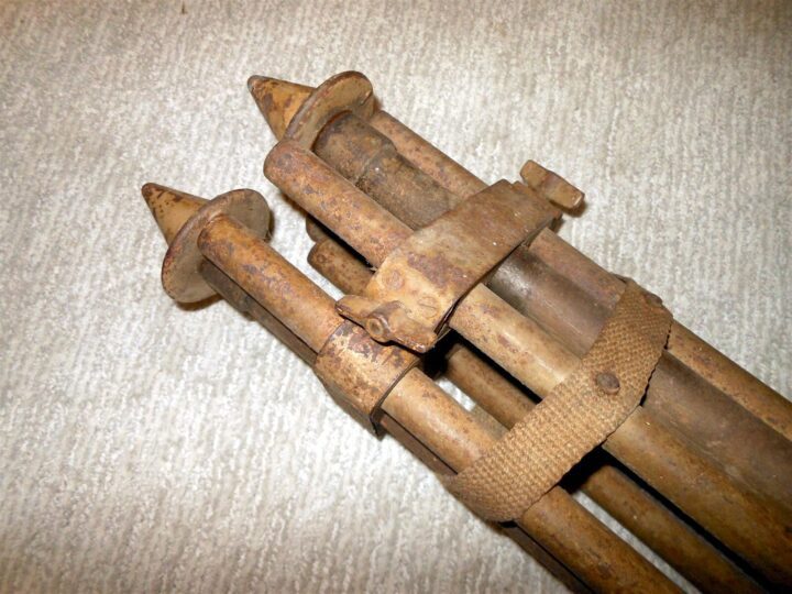 WW2 German Luftwaffe D.F. 10x80 - AIRCRAFT FLAK SPOTTING BINOCULAR TRIPOD - Image 9