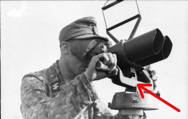 WW2 German Luftwaffe D.F. 10x80 Flakfernrohr - FLAK SPOTTING BINOCULAR CRADLE - Image 16