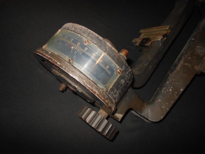 WW2 German Luftwaffe D.F. 10x80 Flakfernrohr - FLAK SPOTTING BINOCULAR CRADLE - Image 6