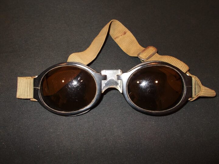 WW2 German Luftwaffe Nitsche u. Gunther - SPLINTER-PROOF GOGGLES - VERY NICE! - Image 3