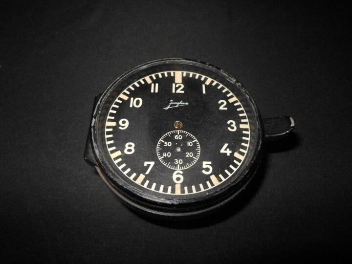 WW2 German Luftwaffe Stationsuhr - COMMUNICATION ROOM DUTY CLOCK – PARTS/REPAIR - Image 3