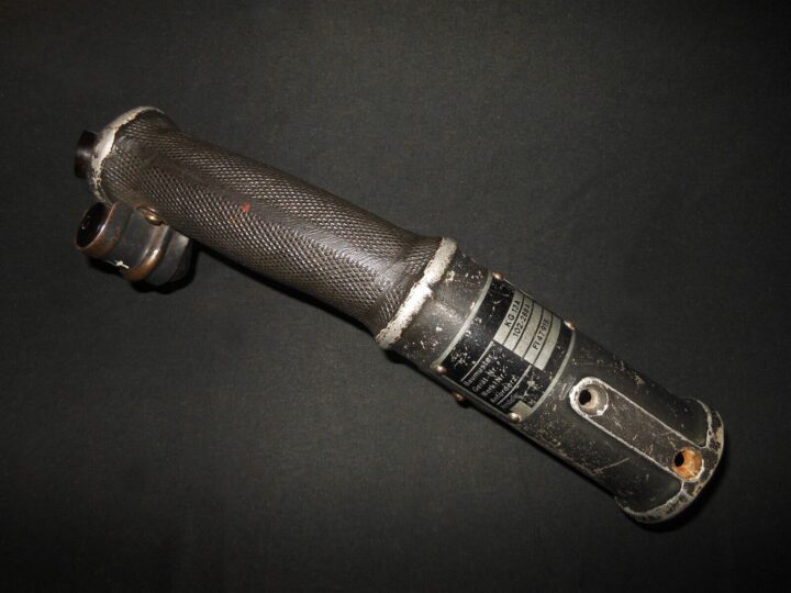 WW2 German Luftwaffe Steuerknüppel - KG13 A CONTROL STICK GRIP - Me109 - SUPERB! - Image 4