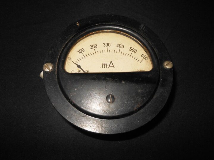 WW2 German Wehrmacht - ELECTRICAL AMMETER - RADIO EQUIPMENT - RARE! - Image 3