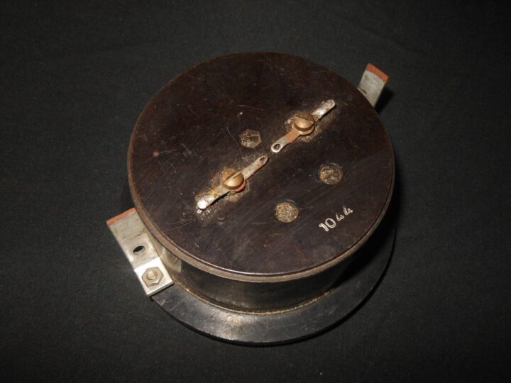 WW2 German Wehrmacht - ELECTRICAL AMMETER - RADIO EQUIPMENT - RARE! - Image 4