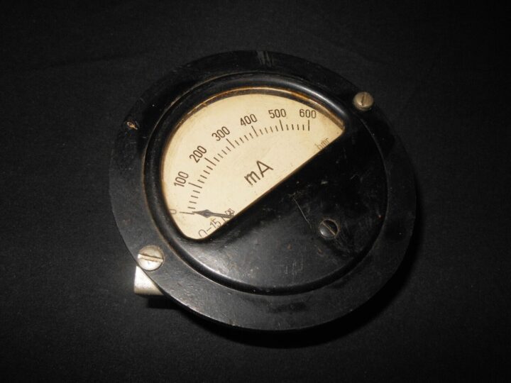 WW2 German Wehrmacht - ELECTRICAL AMMETER - RADIO EQUIPMENT - RARE!