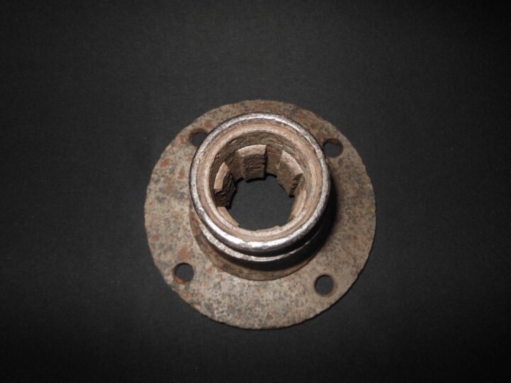WW2 German Wehrmacht Mitnehmer - PART OF FINAL DRIVE  - Sd.Kfz. 251 - RARE! - Image 3