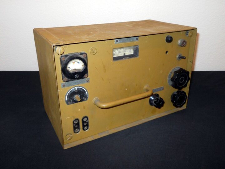 WW2 German Wehrmacht Panzer - Ukw.E.e RADIO RECEIVER - Tiger Panther - REPAIR